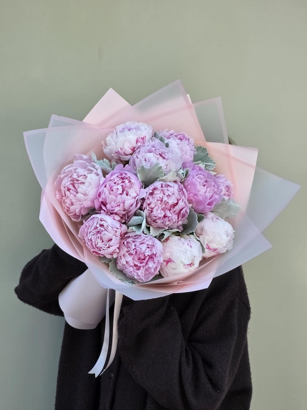 Peony And Peony 